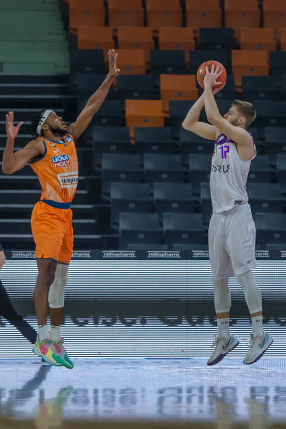 队都在追求 队都在追求