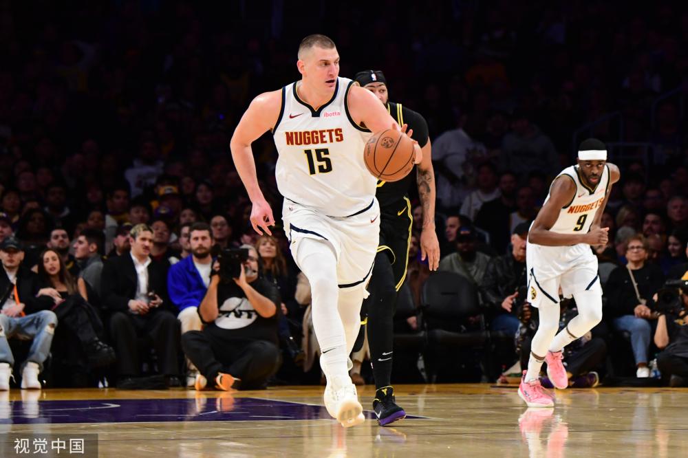 接受采访时 接受采访时