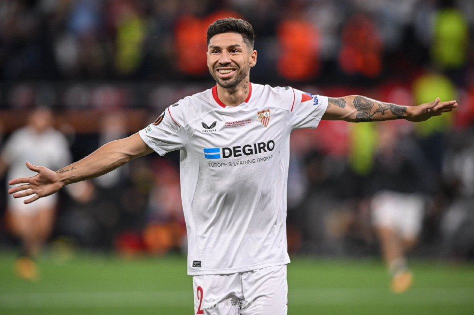 强中场和锋 强中场和锋