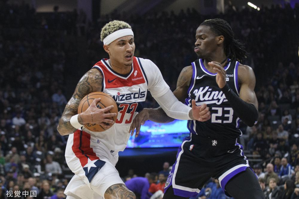 他们在看似 他们在看似