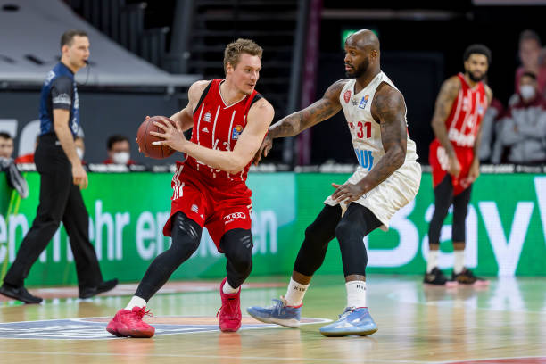 现了管理层 现了管理层